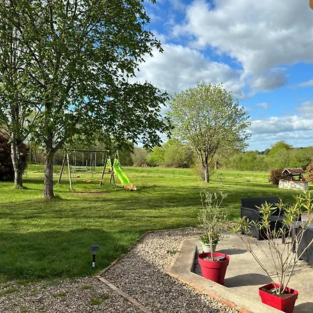 Maison Avec Grand Jardin Clos En Foret De Troncais *