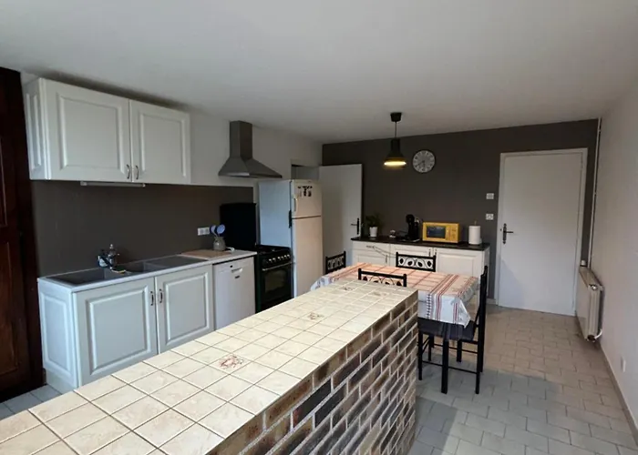 Maison Avec Grand Jardin Clos En Foret De Troncais Casa vacanze Saint-Bonnet-Tronçais