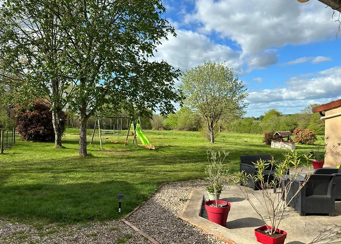 Maison Avec Grand Jardin Clos En Foret De Troncais *